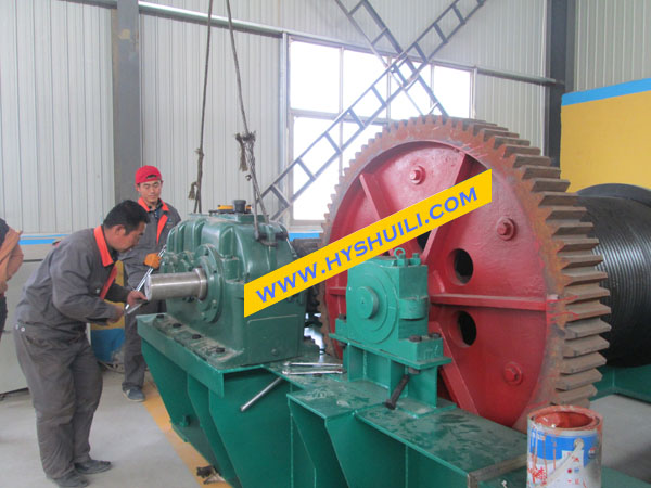 移動(dòng)式啟閉機(jī)